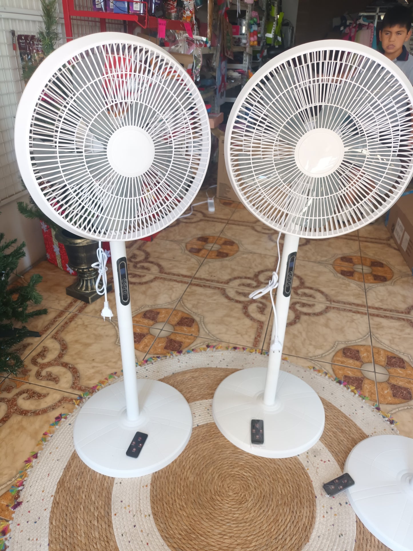 Ventilador de pie radio control con timer y 8 velocidades